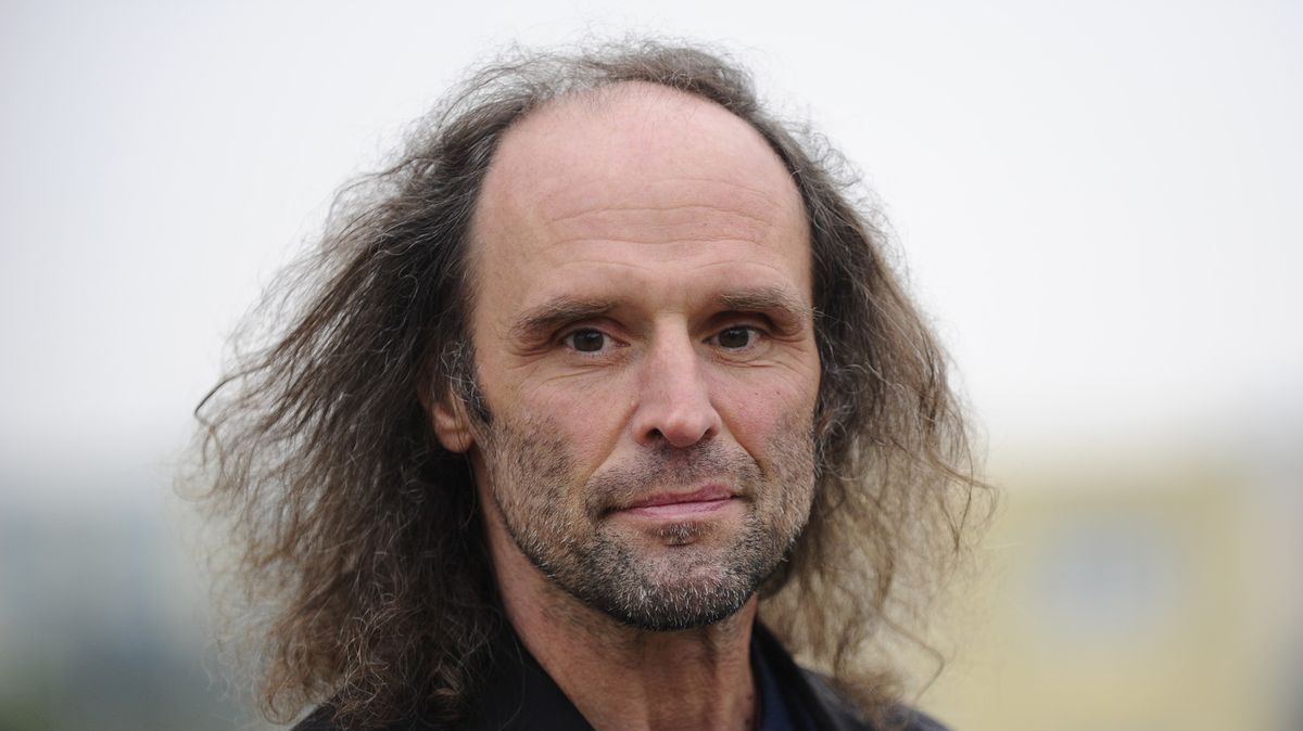 Do Senátu se vrací Zdeněk Papoušek, doplňovací volby vyhrál už v prvním kole