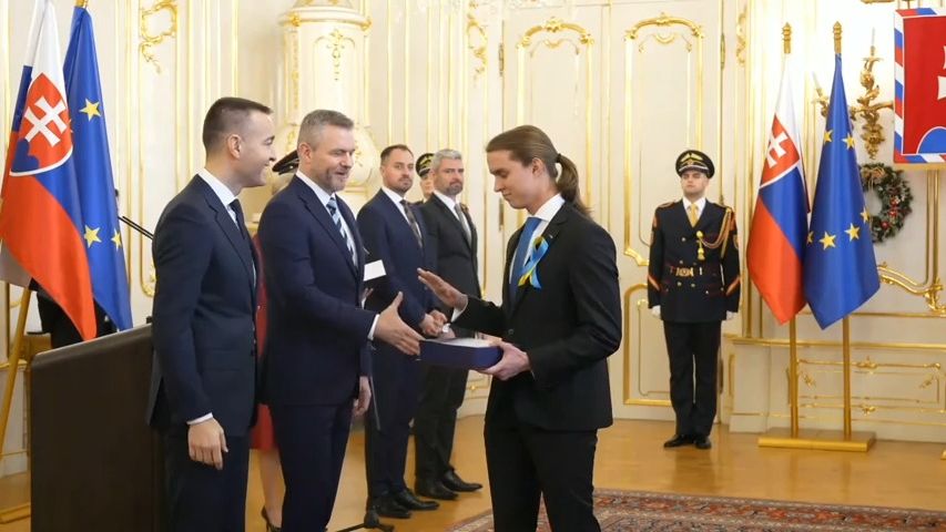 Nenávist po gestu u Pellegriniho. Škola čelí výhrůžkám, hlídá ji policie