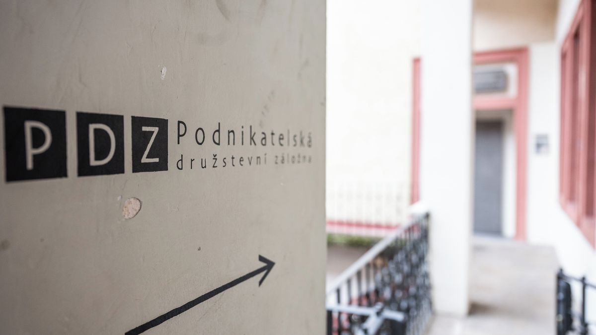 Jediný trest za „Fialovu“ kampeličku: Třicetimilionová pokuta pro ČSOB