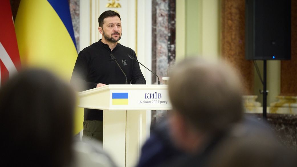 Ukrajina je otevřena možnosti těžby vzácných kovů s partnery, řekl Zelenskyj