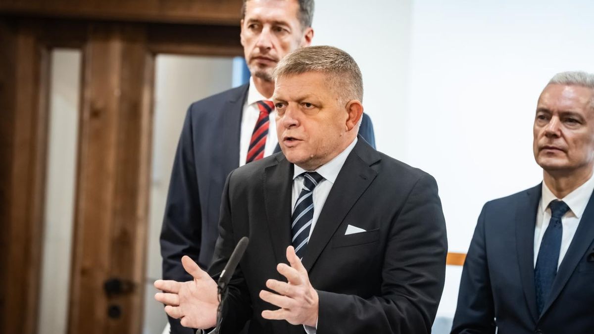 Fico obvinil Česko, že zasahuje do vnitřních záležitostí Slovenska