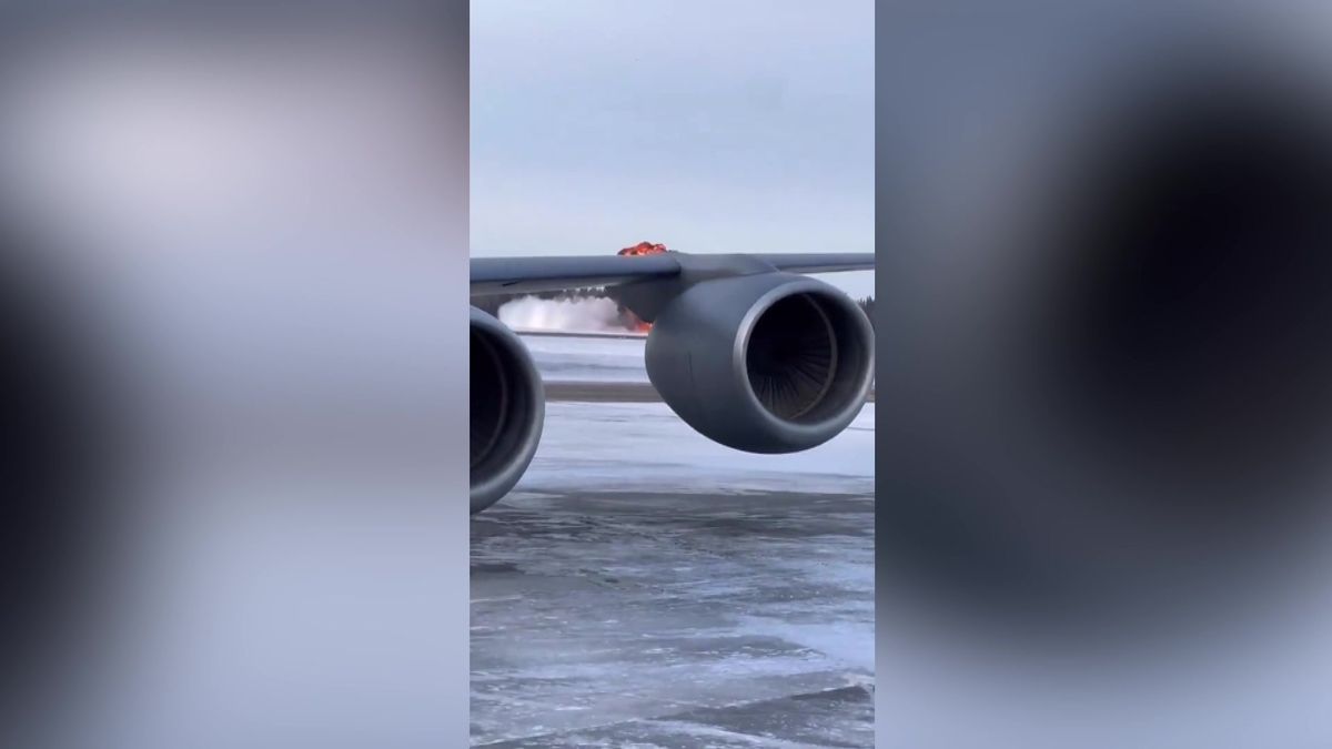 Video: Bojový letoun F-35 se zřítil na Aljašce, pilot je v pořádku