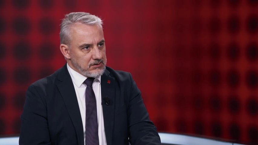 Odbory kritizují postup vlády: Konec poplatků ohrožuje nezávislost novinářů