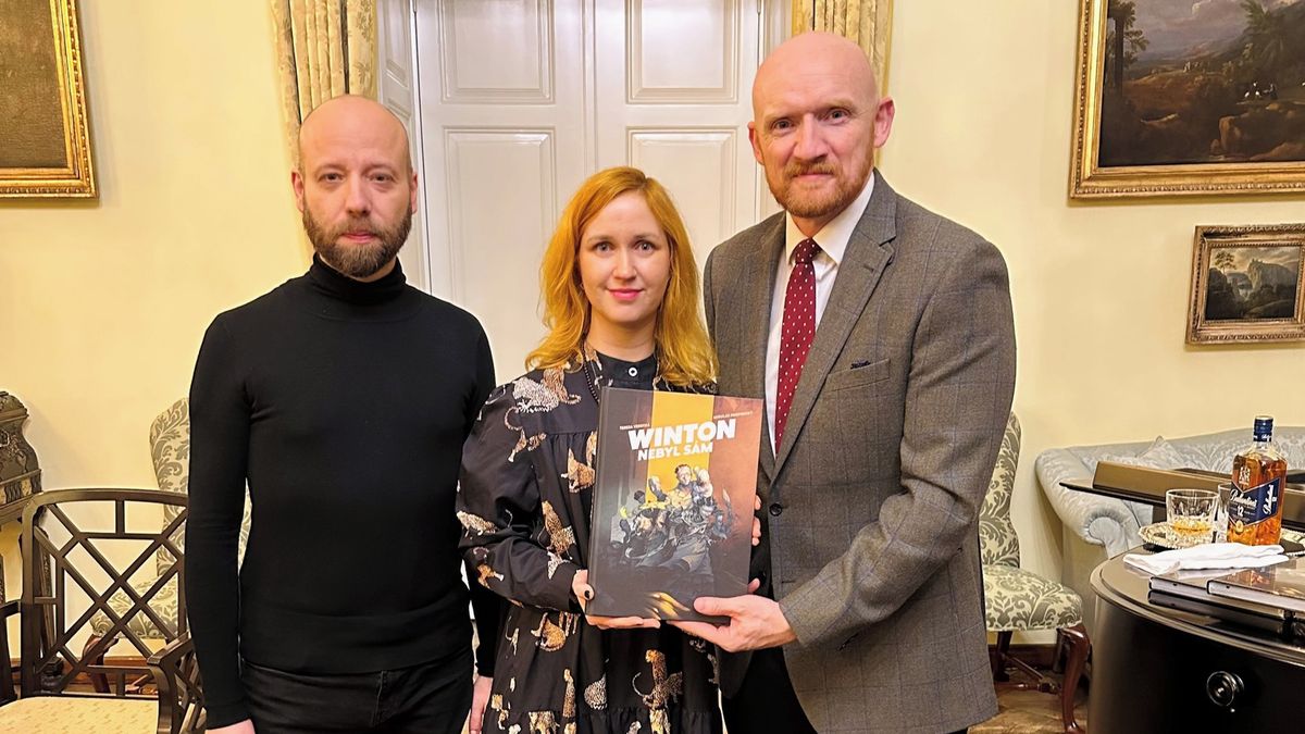 Muriel Prices' Biographical Comic - News Directory 3