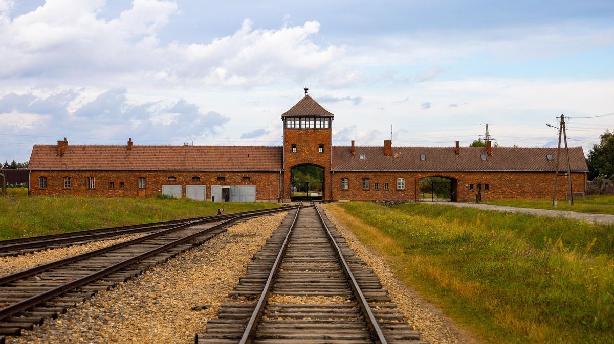 Místa nejzrůdnějších zločinů: V koncentračních táborech neumírali jen Židé