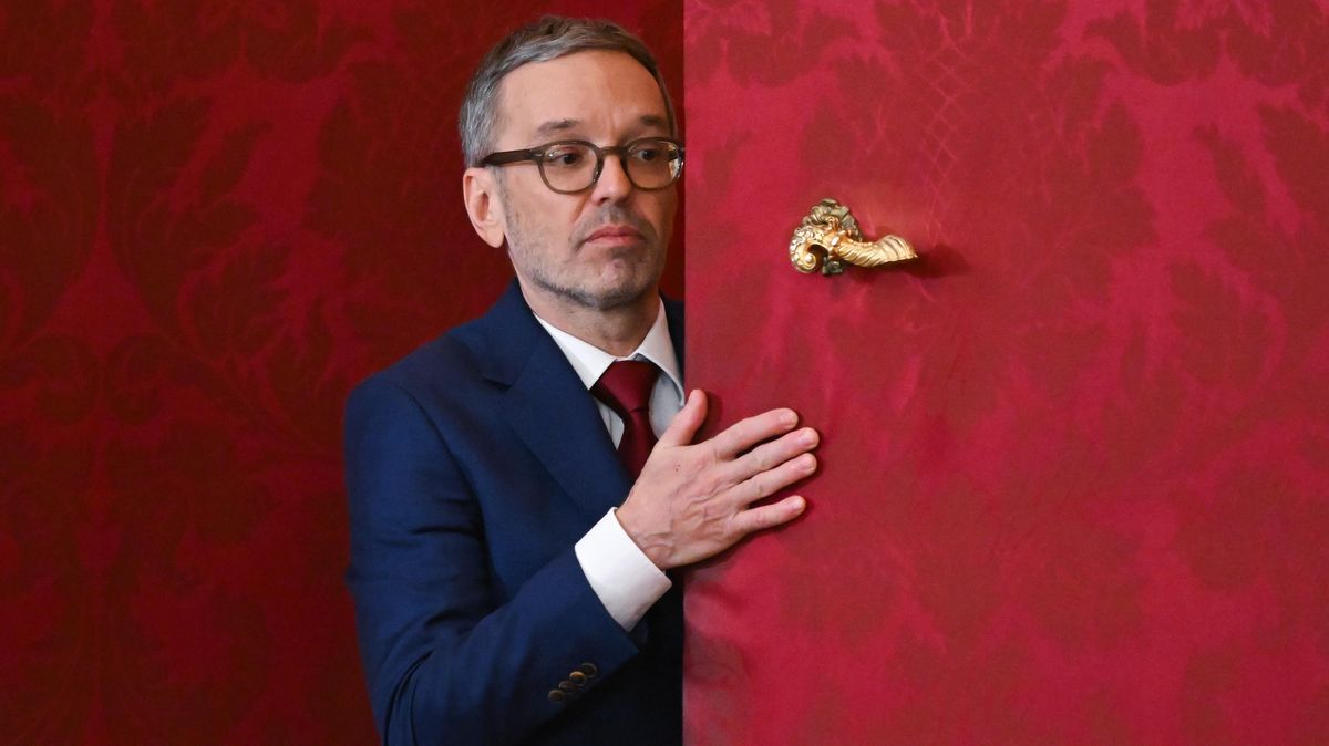 Jak rozumět největšímu politickému převratu od války, který zažívá Rakousko
