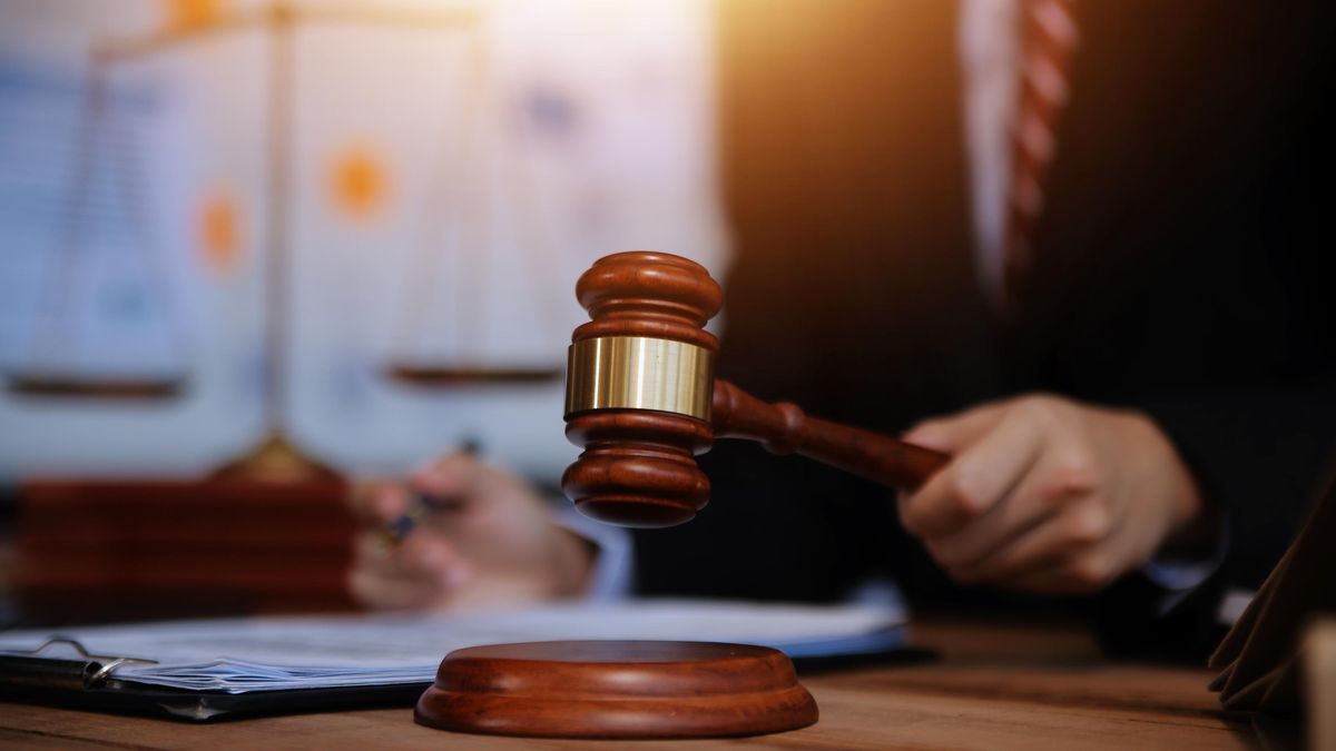 Nejvyšší soud dal oběti sexuálního násilí šanci na odškodné za opakované výslechy