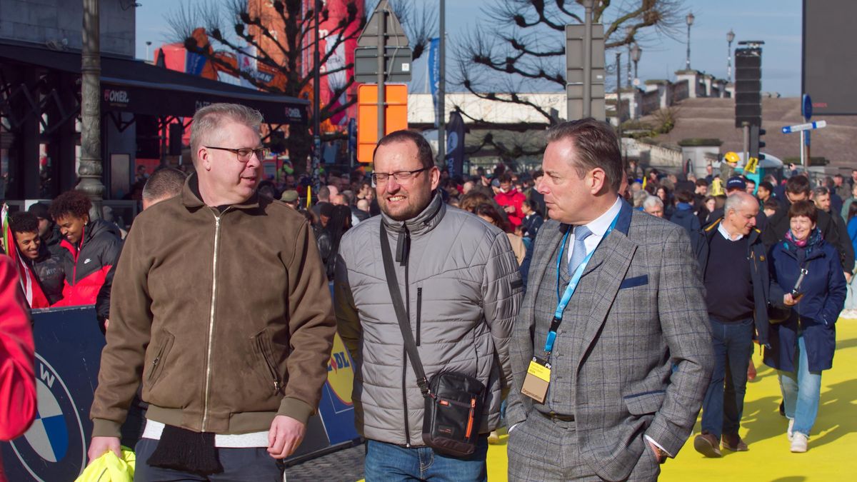 Do čela Belgie míří po osmi měsících od voleb vlámský nacionalista De Wever