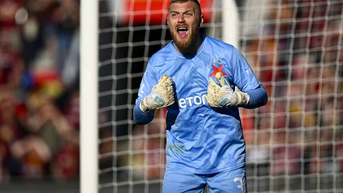 Přestupy Slavie a Sparty. Sešívaní stále řeší brankáře, nejistý řez na Letné