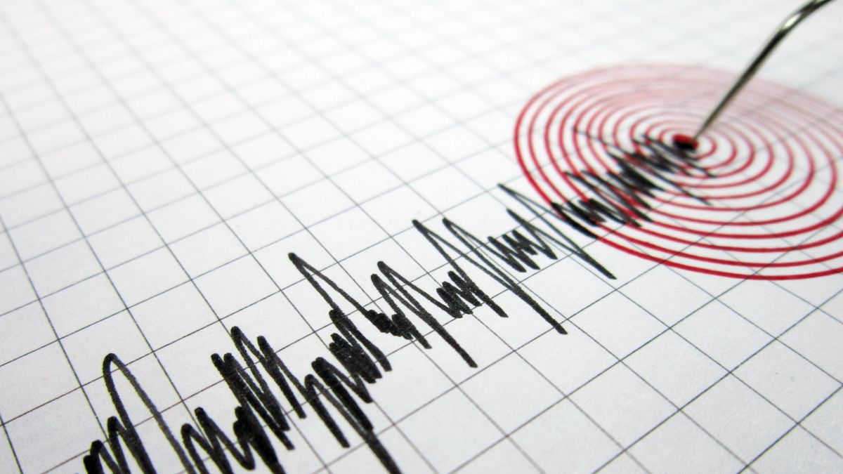 Jihozápad Japonska zasáhlo silné zemětřesení, platí varování před tsunami