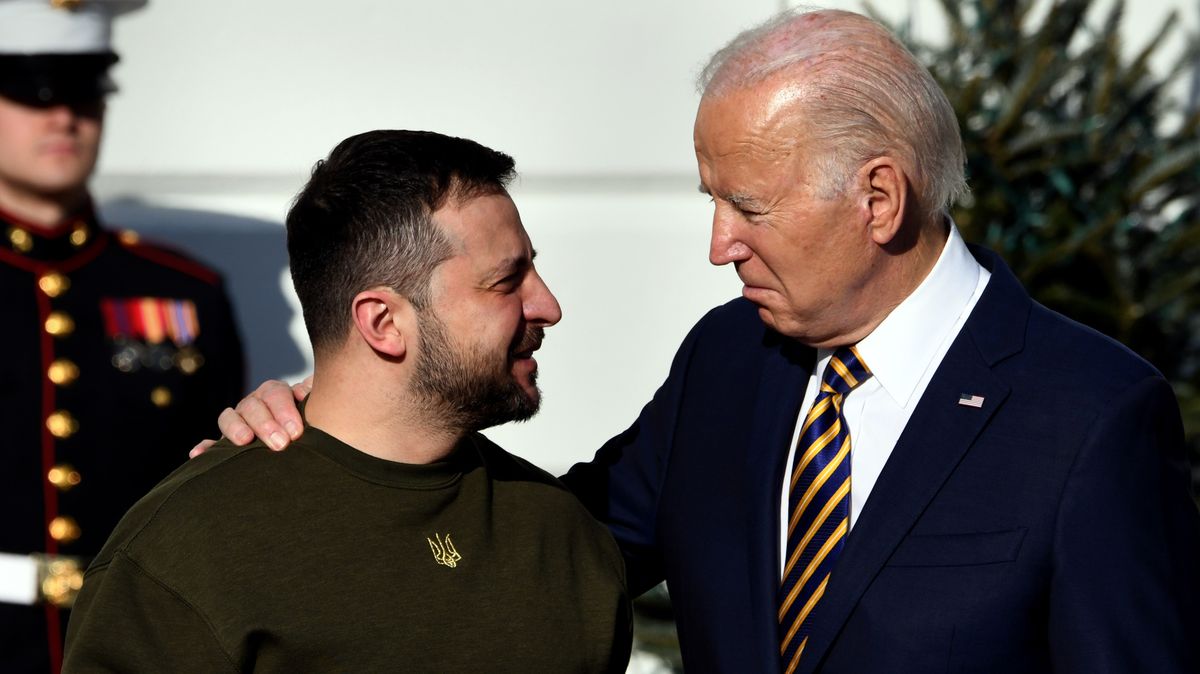 Chtěl vůbec porážku Ruska? Bidenova stopa na Ukrajině má hořkou pachuť