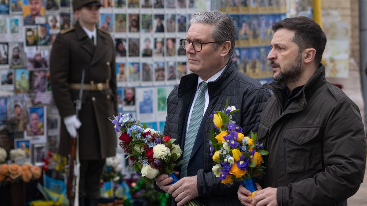 Britský premiér podepsal v Kyjevě smlouvu o partnerství na sto let