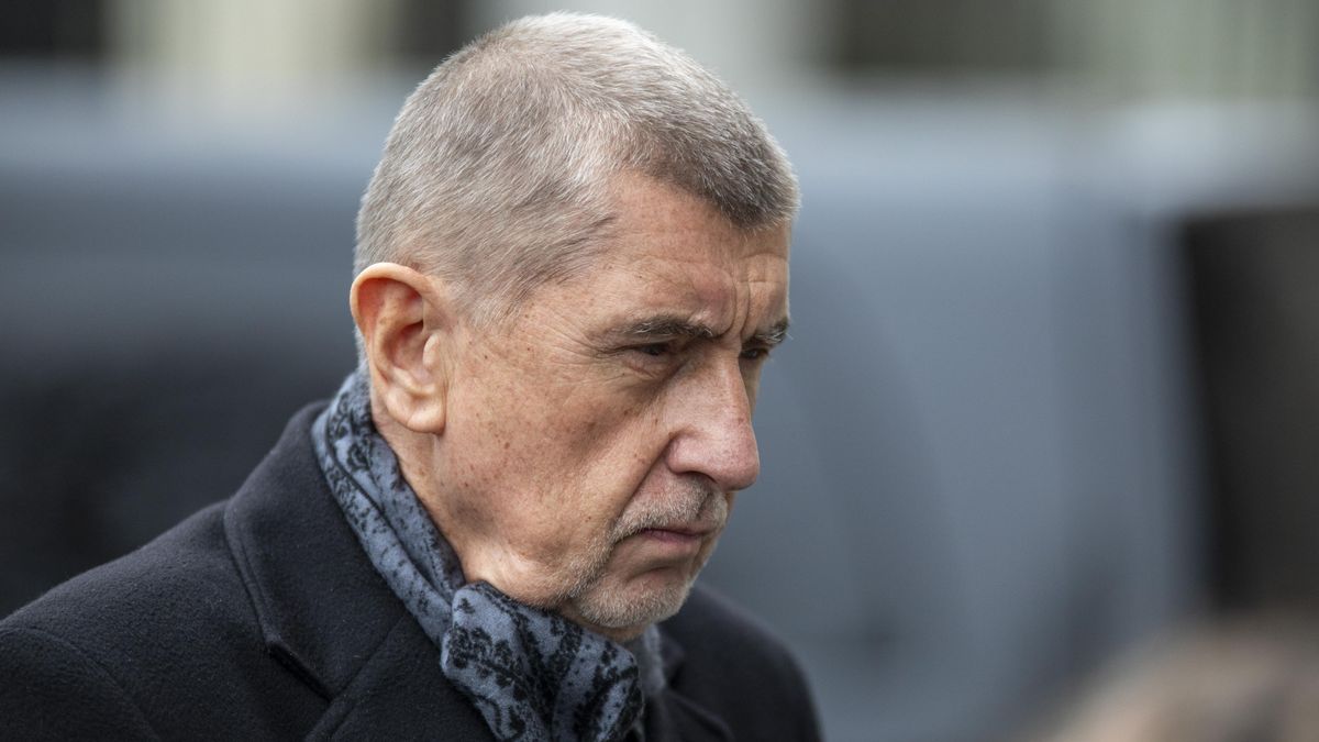 Babiš nemá lidi, ministry do příští vlády shání mimo hnutí ANO