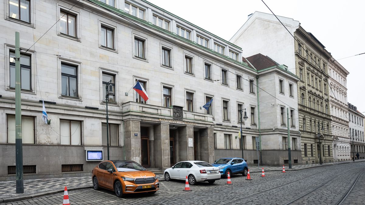 MF prodalo státní dluhopisy za víc než 11 miliard, poptávka byla vyšší