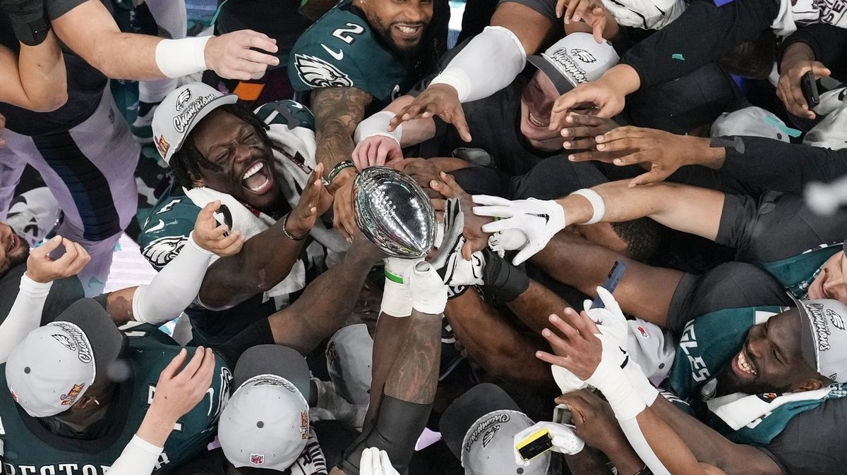 Super Bowl obrazem: Debakl favorita, Chiefs zachraňovali ostudu až na konci