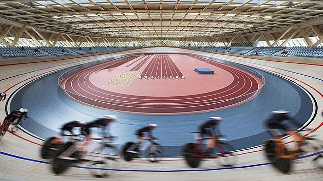 Ikonický stadion čeká demolice. Spor o miliardové parcely pokračuje