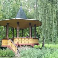 Hudební salon v parku.