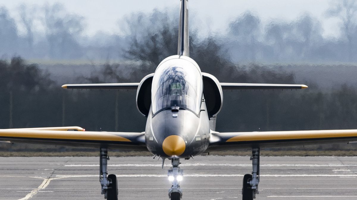Obrazem: Piloti dostali nové letouny, které je připraví na stíhačky F-35