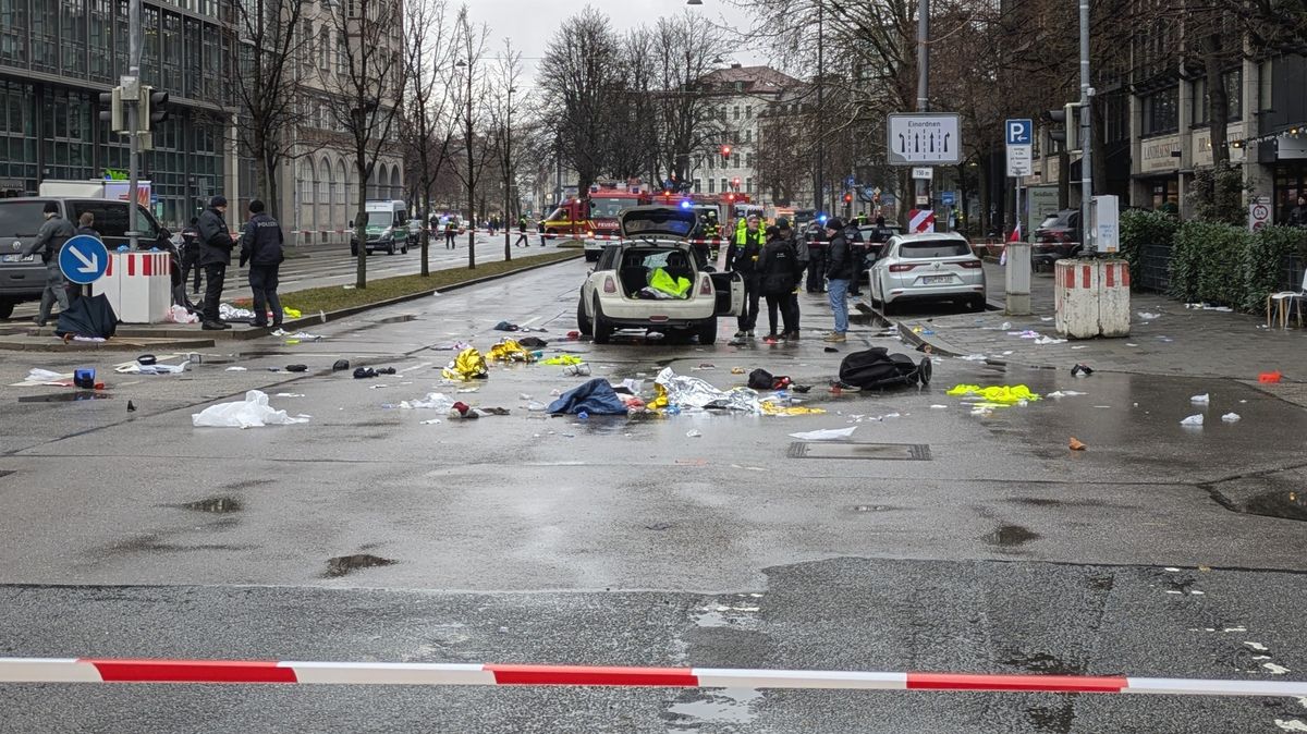 Nové detaily z vyšetřování. Útočník z Mnichova volal při zatčení Alláhu Akbar