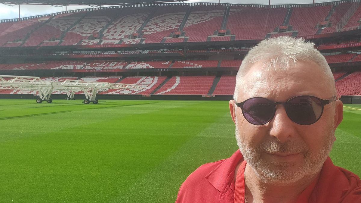 Z fotbalu se stává zimní sport. Jen vyhřívat trávníky nestačí, říká expert