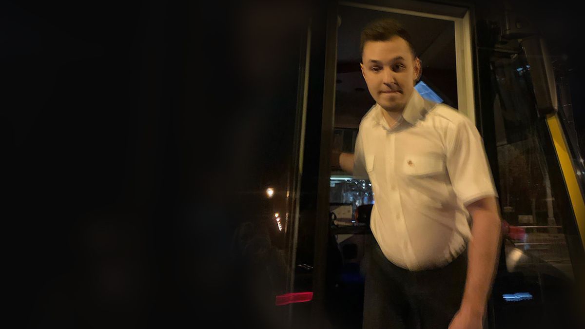 Ukrajinsky neumím, ale nadávali mi, tvrdí řidič k incidentu v tramvaji