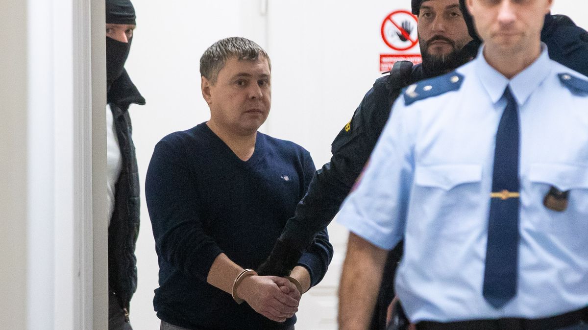 Hrozil útěk, míní soud. Podnikatel z motolské kauzy zůstává ve vazbě