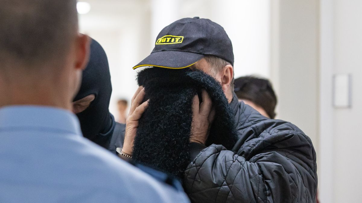 Motolské malé domů: Příbuzní náměstka sbírali zakázky, doklady se skartovaly