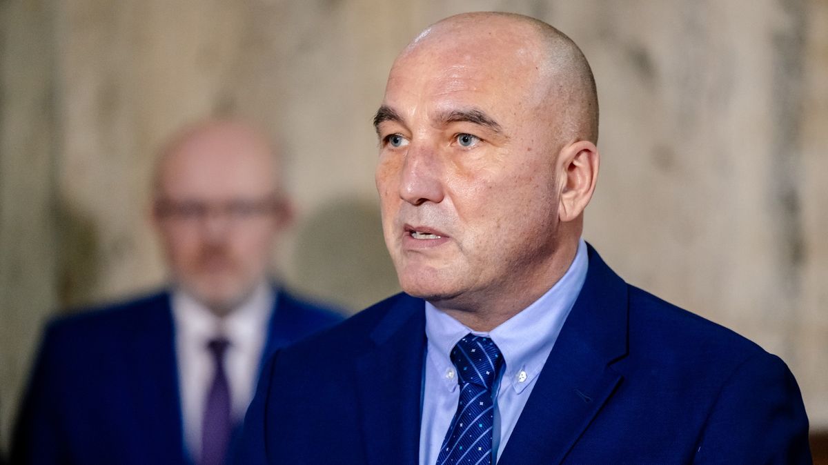 „Nic mi to neříká,“ komentuje šéf VZP Kabátek údajnou protekci