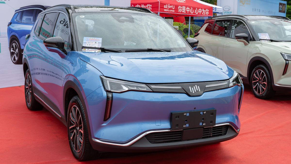 Prodej aut v Číně se v listopadu propadl nejvíce za deset měsíců