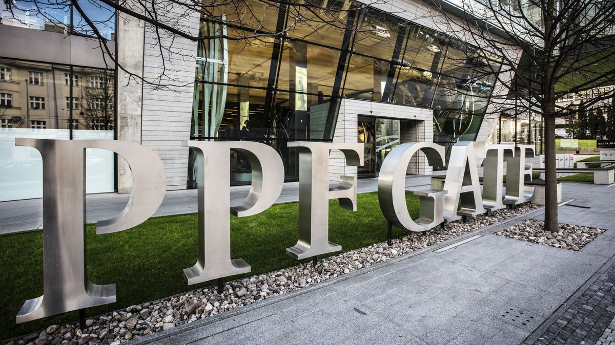 Telekomunikační část PPF nakupovala v Maďarsku. Utratila 7,5 miliardy korun