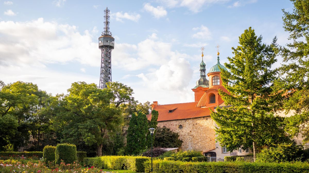 Petřín zdaleka není jen rozhledna. Znáte všechna jeho zákoutí?