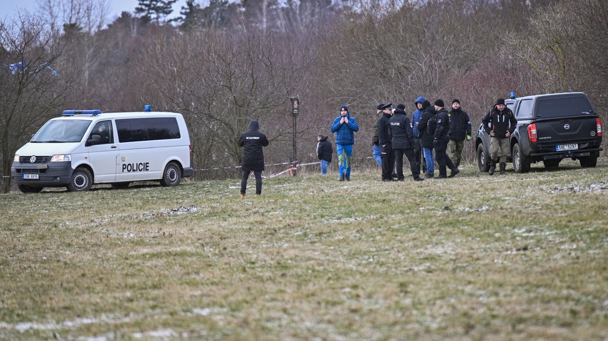 Svědkem proti své vůli. Hrob muže zakopaného zaživa pomohl objevit pejskař