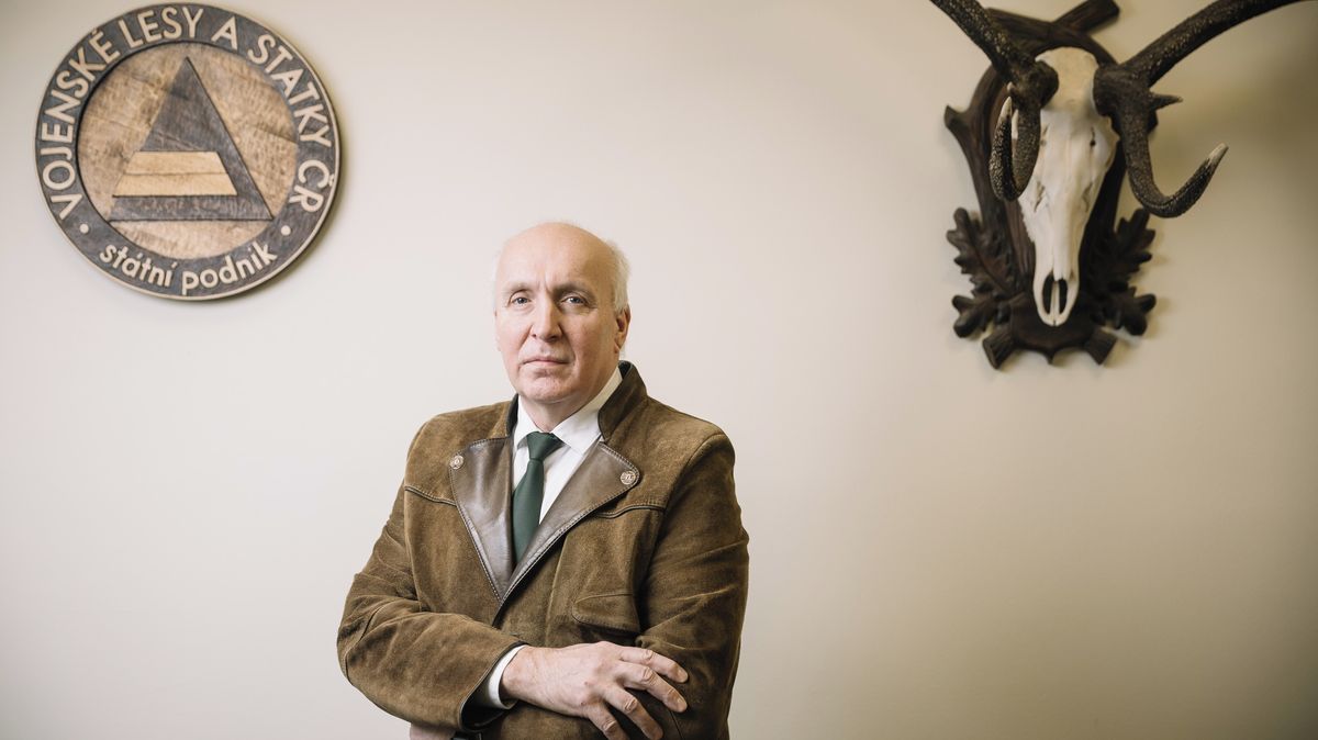 Vojenské lesy a statky by měl od dubna vést předchozí ředitel Král
