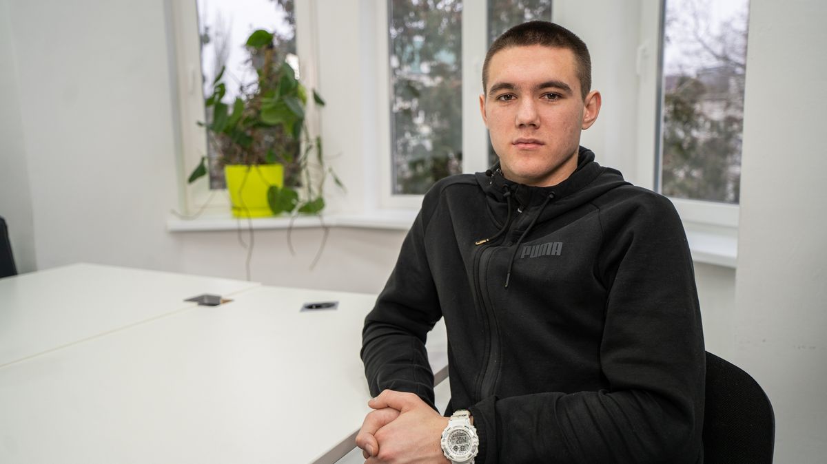 Chlapec popsal, jak ho unesli Rusové: S pistolí v ruce řekli, že jedu s nimi