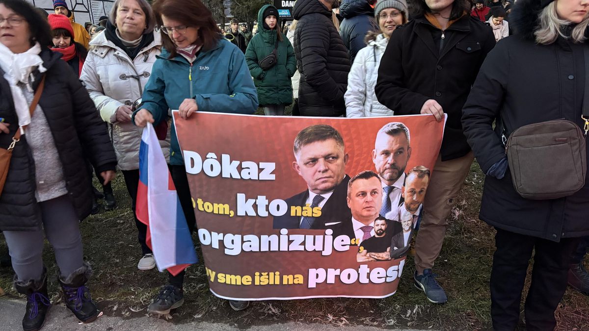 Robert Fico má problém. Už zase