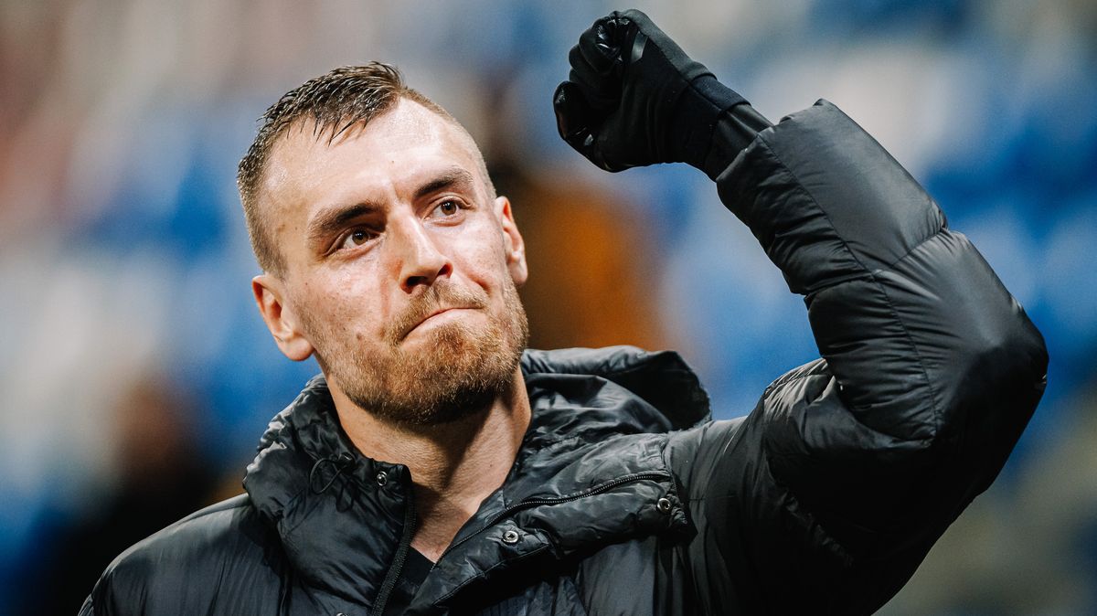 Slavia zvládá to, co poslední tři roky neuměla. A proto kráčí k titulu