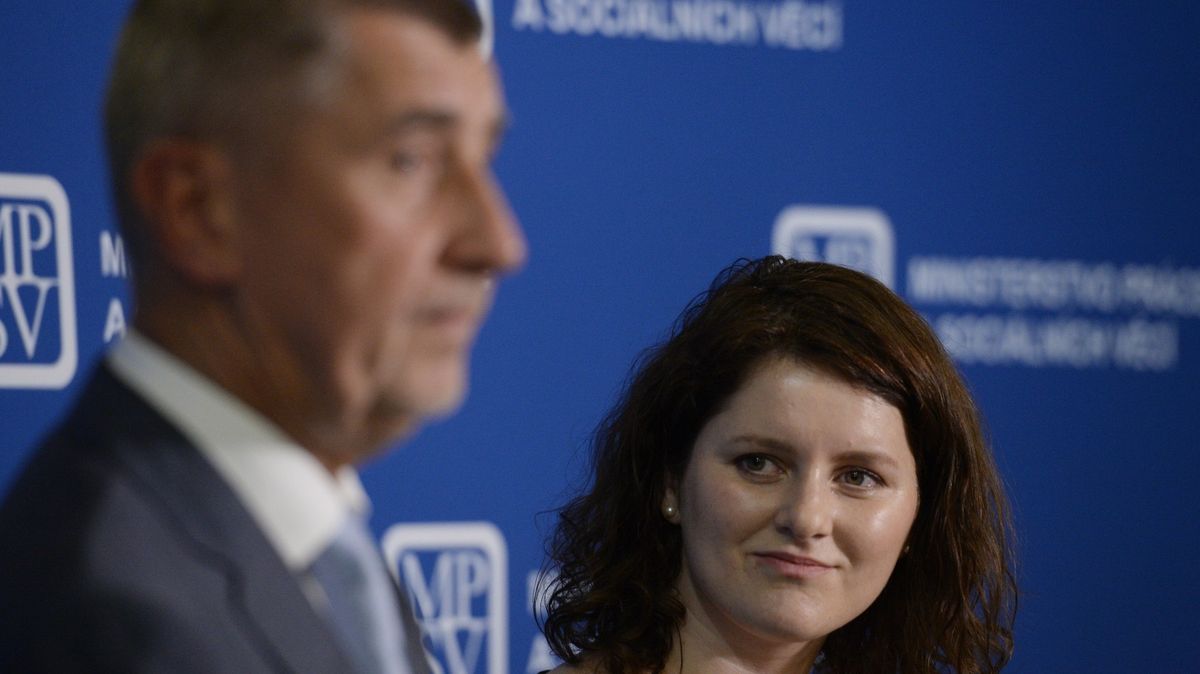 Od komunistů k Babišovi? SOCDEM pošilhává po místech na kandidátkách ANO