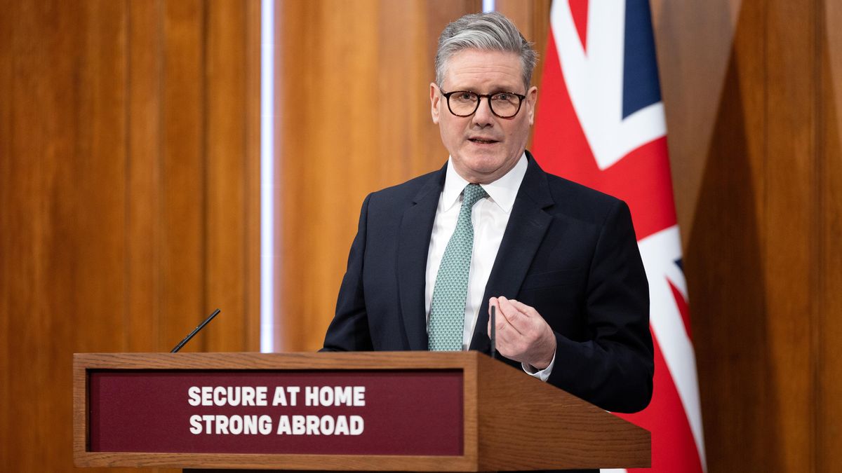 Vábničku pro Trumpa tajil i kabinetu. Britský premiér míří do Bílého domu