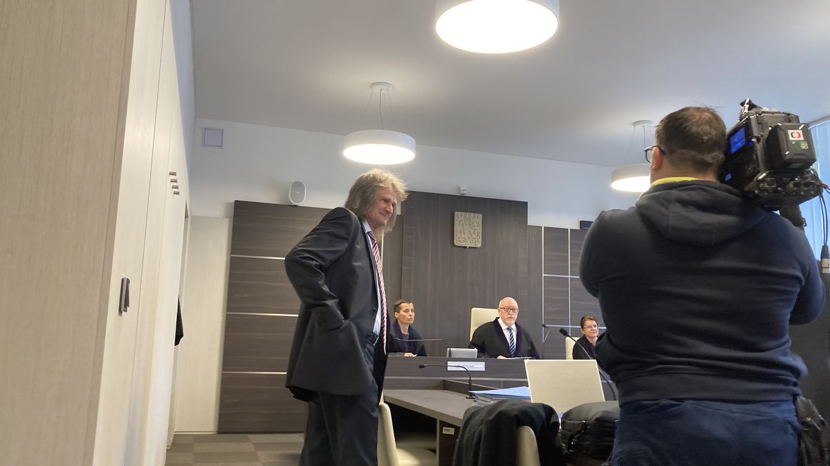 Ekonom Ševčík prohrál spor o odvolání z funkce, soud žalobu zamítl