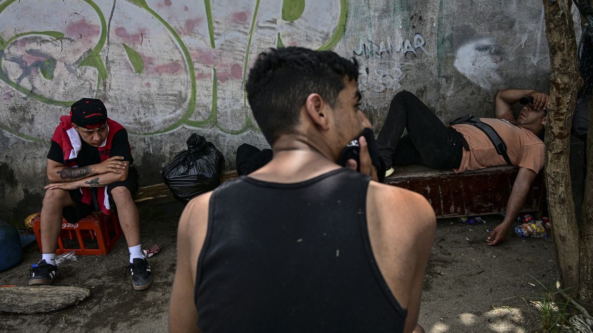 Fotky: Panama se potýká s migrační vlnou, přijímá lidi vracející se ze severu