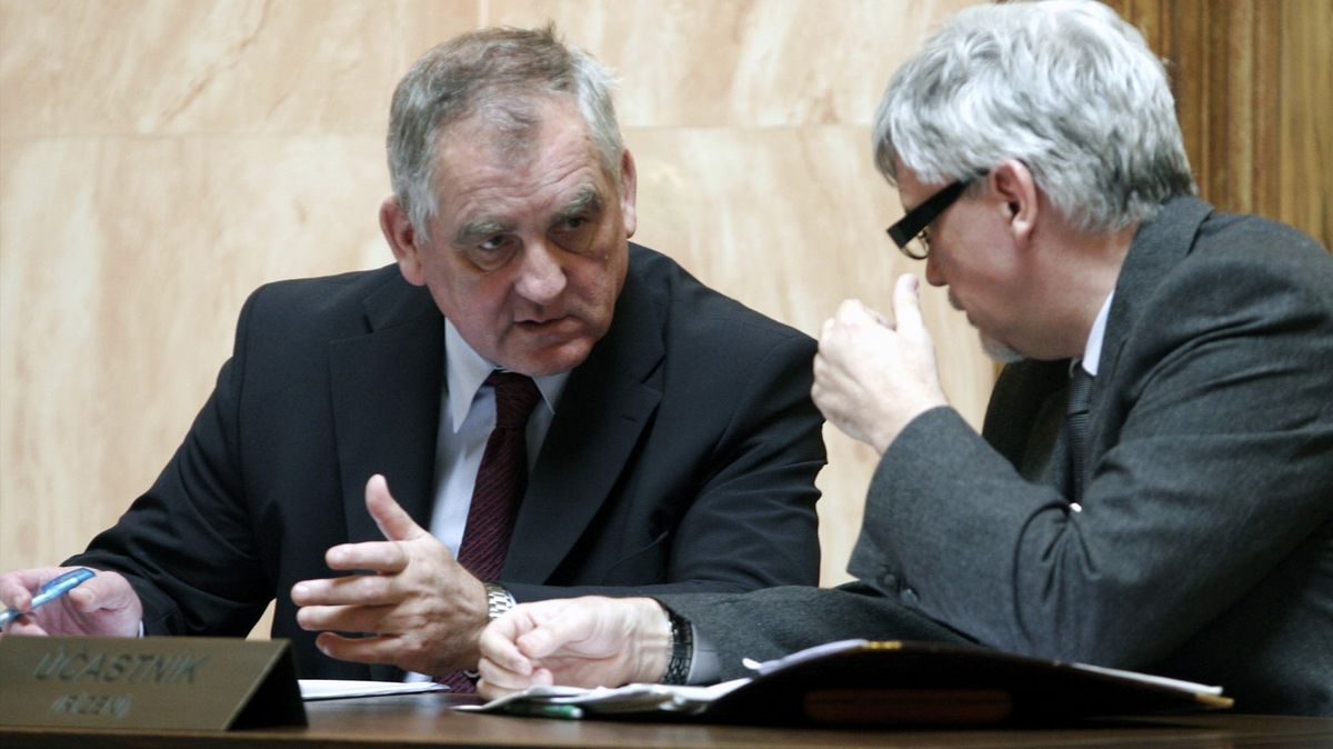 Zemřel bývalý místopředseda Senátu a starosta Jičína Jiří Liška