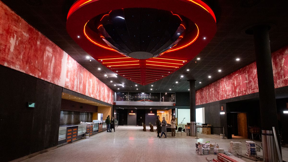 Bývalé multikino Galaxie ožije, na rok bude sloužit i Dejvickému divadlu