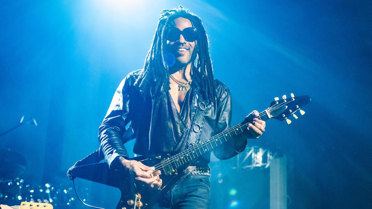 Drak na hrudi, dready pod ramena a spousta hitů. Lenny Kravitz měl vyprodáno