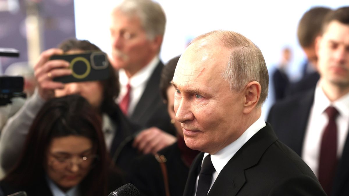 Zelenskyj přitlačil Putina na diplomatické šachovnici. Na tahu je Kreml