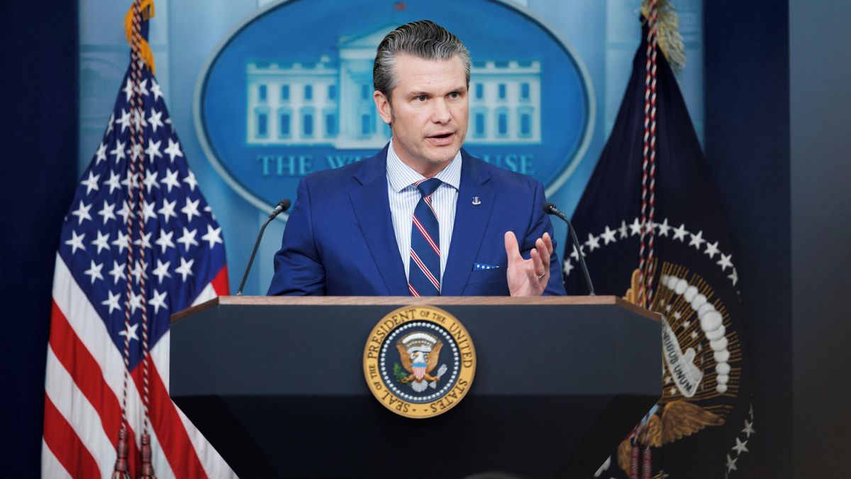 Pentagon vybírá vojáky pro Hegsethův projev, mají vykazovat „dokonalý“ vzhled