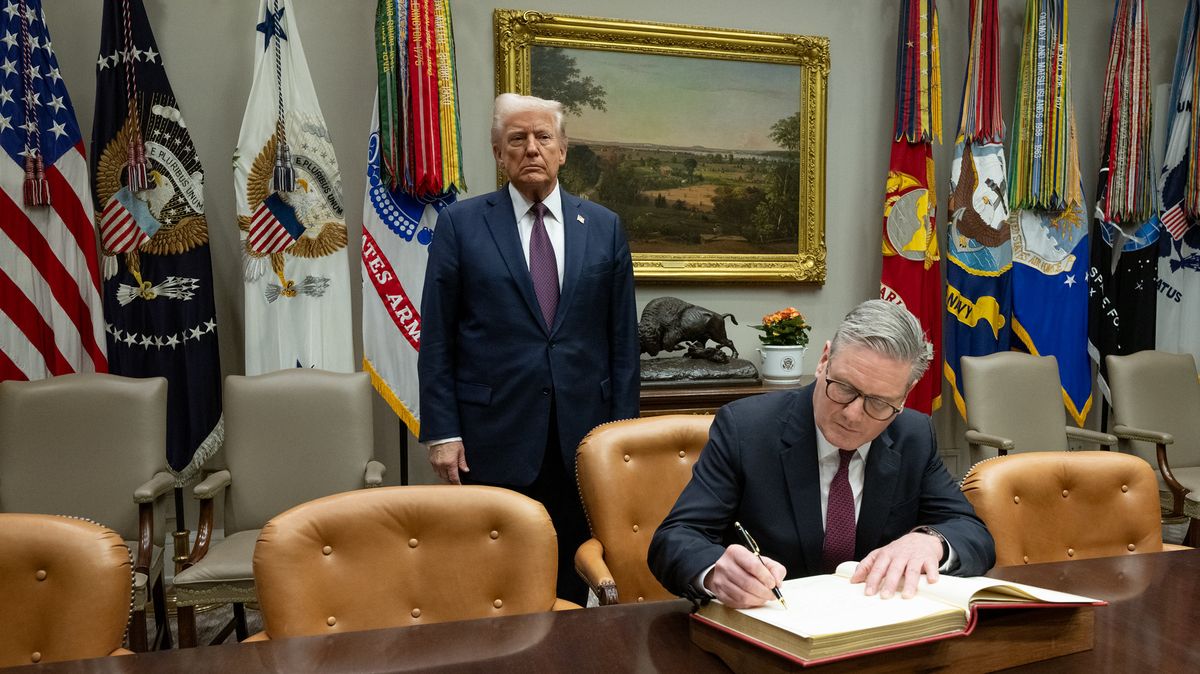 Trump podle médií představí obchodní dohodu s Británií