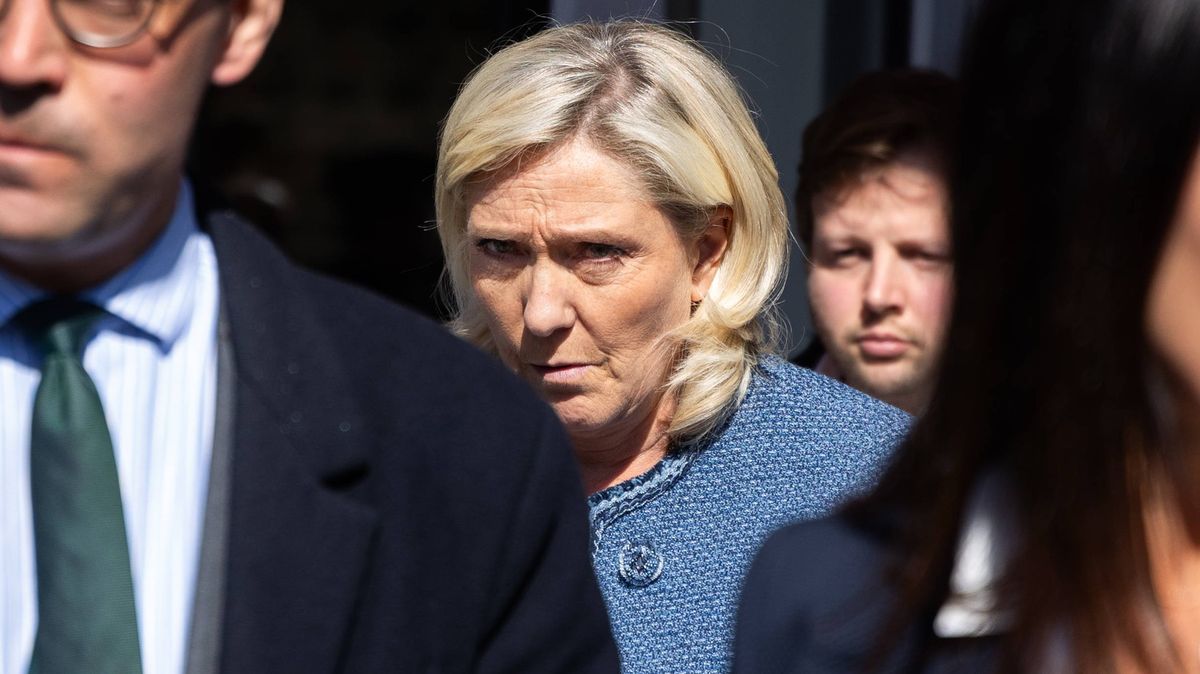Je to ochrana demokracie, říká politolog o zákazu pro Marine Le Penovou