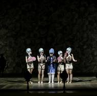 Snímek z Figarovy svatby v brněnském Národním divadle.