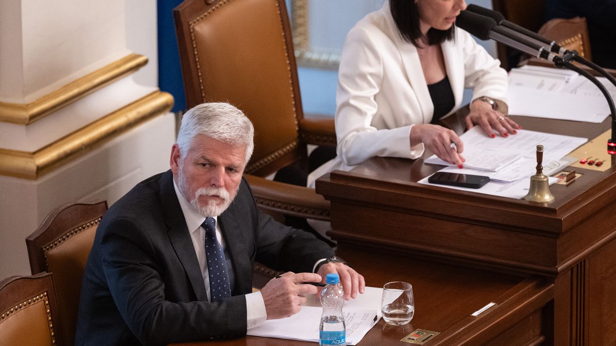 Pavel nechce demisi vlády, ministra Blažka je připraven odvolat