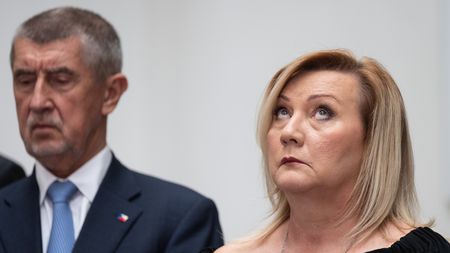 Třetí čtení: Schillerová vydala knihu po vzoru Babiše. Jen nepochopila žánr